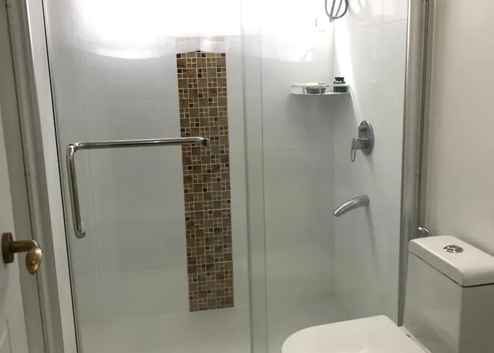2, Apple One Banawa Heights Aparthotel